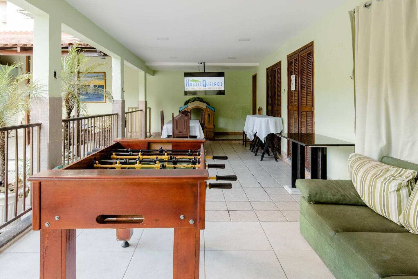 Queiroz Hotel